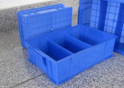 工廠車間裏怎麽放置塑料周轉箱?怎麽(me)一次裝卸多個?